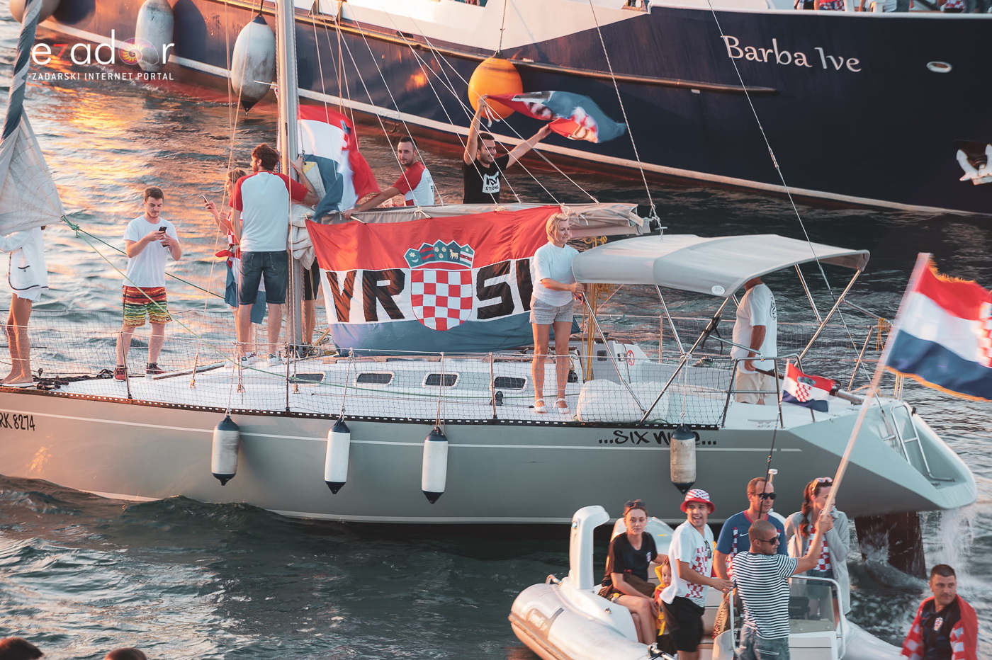 Zadar priredio čudesan doček svojim Vatrenim herojima (1)