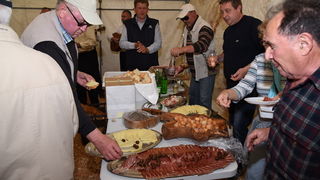 U Vrtovima lunjskih maslina održana 12. Lunjska maslinada. Foto: Vinko Pešić