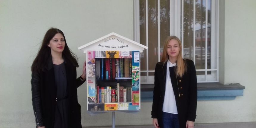 Postavljena besplatna mala knjižnica u Novom kampusu. Foto: Filip Buzov/Radio Zadar