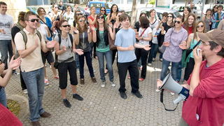 Studentski prosvjed: Zagrlimo rektorat