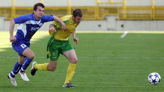 Pula, 020411. Prva HNL na stadionu Aldo Dorsina u Puli izmedju NK Istra 1961 i NK Zadar.  Prva utakmica Igora Pamica otkako je ponovo trener Istre. Foto: Srecko Niketic / CROPIX