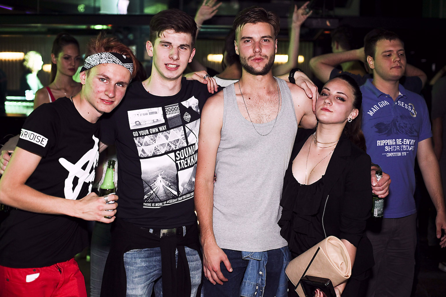 Subota u zagrebačkom Aquariusu protekla je u zagrijavanju za Moonsplash festival koji će se u zrćanskom Aquariusu održati od 11. do 13. kolovoza. Na Moonsplashu će nastupiti planetarne zvijezde elektroničke glazbe: Benny Benassi, Merk & Kremont, Dimitri V Subota u zagrebačkom Aquariusu protekla je u zagrijavanju za Moonsplash festival koji će se u zrćanskom Aquariusu održati od 11. do 13. kolovoza. Na Moonsplashu će nastupiti planetarne zvijezde elektroničke glazbe: Benny Benassi, Merk & Kremont, Dimitri V