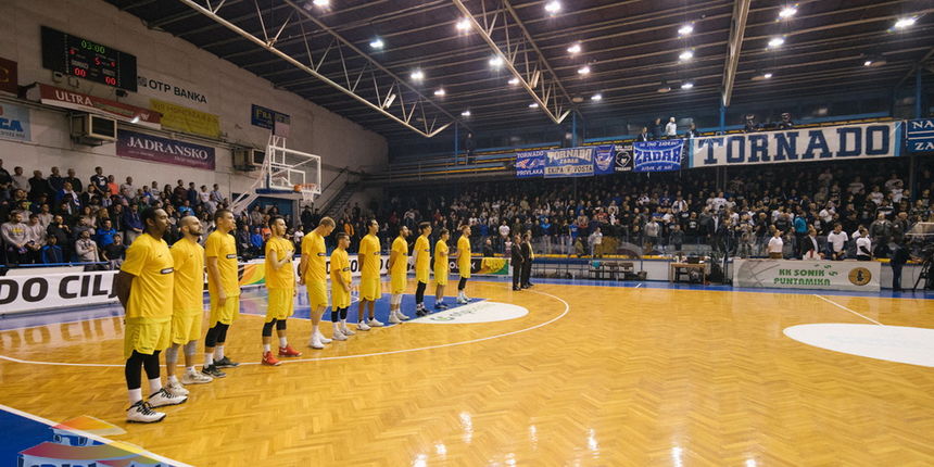 Vratilo se dite materi, povratak u hram košarke: KK Jazine Arbanasi – KK Zadar 78-89 Vratilo se dite materi, povratak u hram košarke: KK Jazine Arbanasi – KK Zadar 78-89