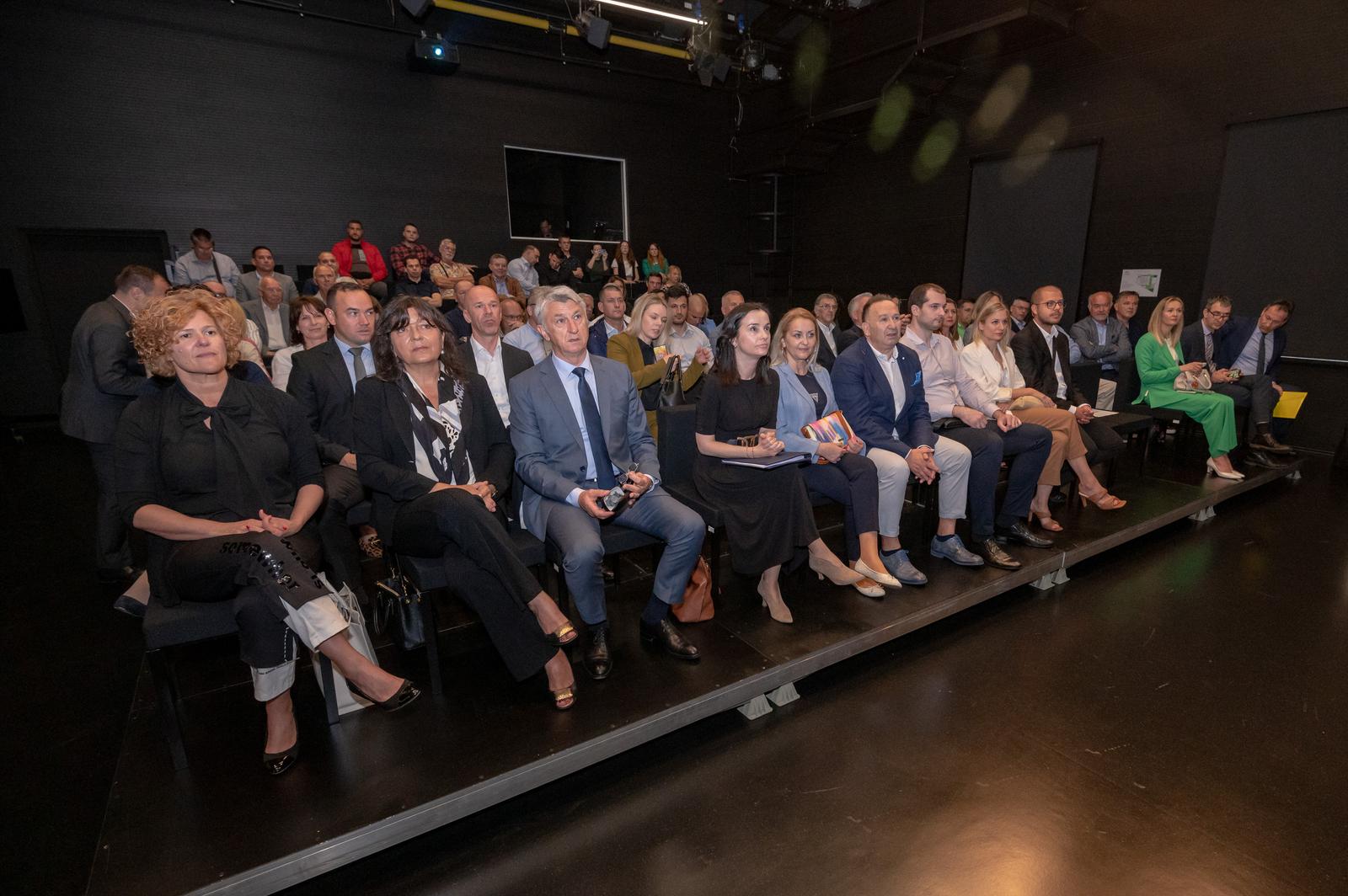 Centar za kreativne industrije: Otvorenje konferencije “Održiva poljoprivreda i ribarstvo” Centar za kreativne industrije: Otvorenje konferencije “Održiva poljoprivreda i ribarstvo”