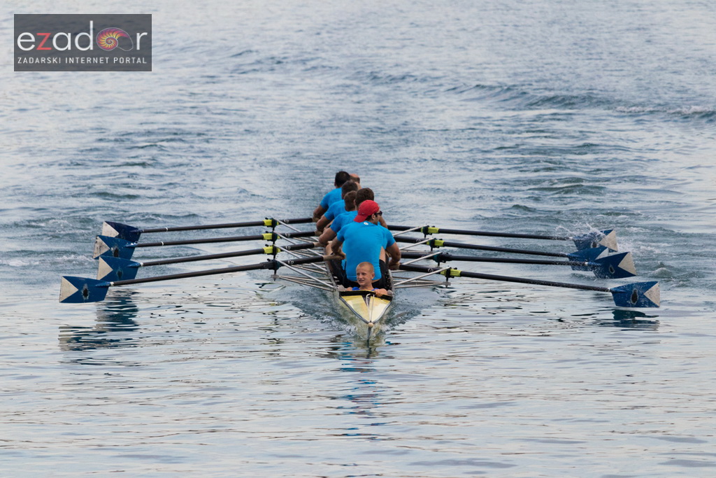 6. “Jadranov veslački dvoboj” osmeraca u uvali Jazine 6. “Jadranov veslački dvoboj” osmeraca u uvali Jazine