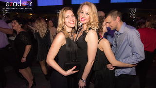 Ludnica u Saturnusu: Najbolji doček u svemiru i šire Ludnica u Saturnusu: Najbolji doček u svemiru i šire