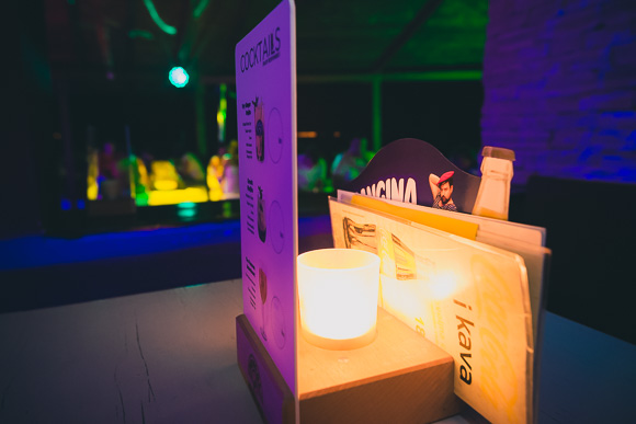 DJ Andrologic @ Cocktail bar Mango, 11.7.2015. (foto: Ivan Toman) DJ Andrologic @ Cocktail bar Mango, 11.7.2015. (foto: Ivan Toman)