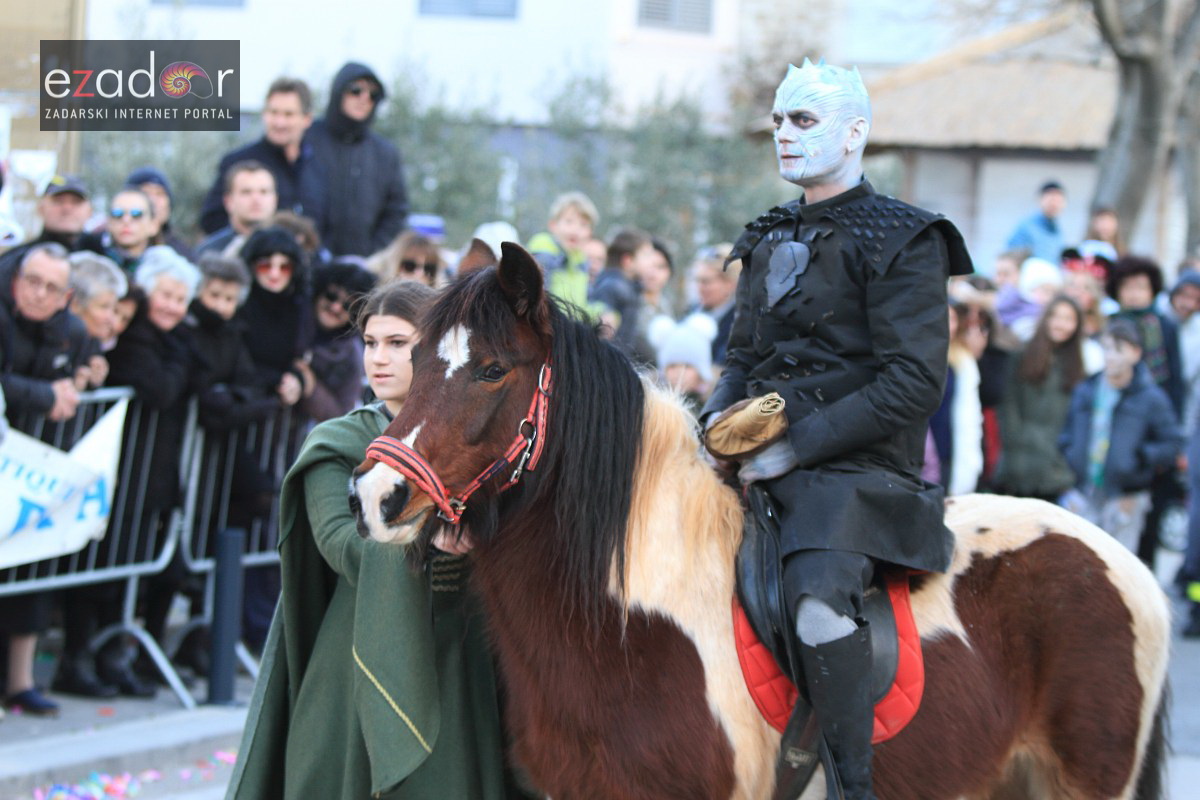 Maškarana povorka Velike Bake u Murteru