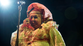 Esma Redžepova, prateći bend Folk Masters i gost Ibus Ibraimovski @ Arsenal Zadar Esma Redžepova, prateći bend Folk Masters i gost Ibus Ibraimovski @ Arsenal Zadar