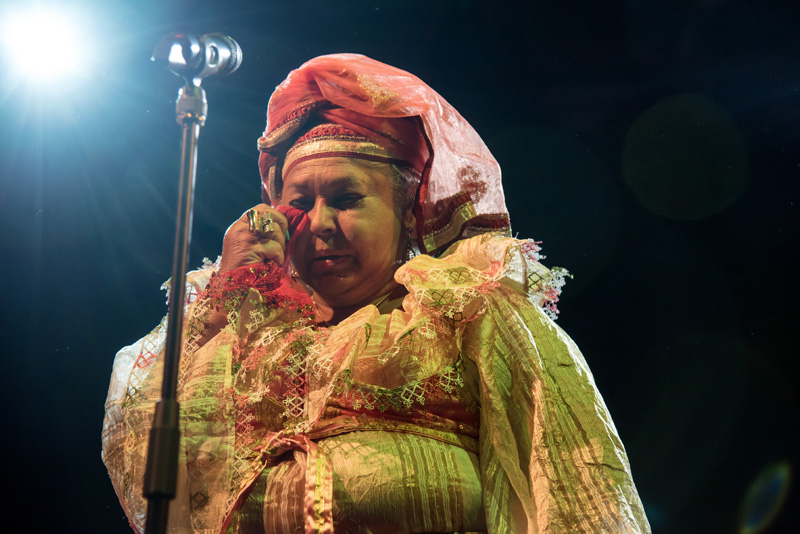 Esma Redžepova, prateći bend Folk Masters i gost Ibus Ibraimovski @ Arsenal Zadar Esma Redžepova, prateći bend Folk Masters i gost Ibus Ibraimovski @ Arsenal Zadar