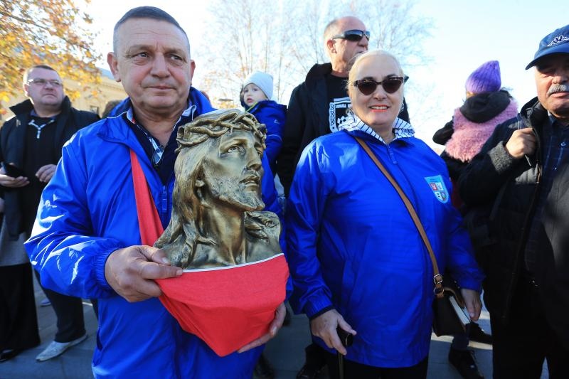 Image 380799 (auto) Image 380799 (auto)