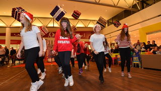 Sveti Nikola u Supernova centru 6. prosinca 2016.  Foto: Iva Perinčić