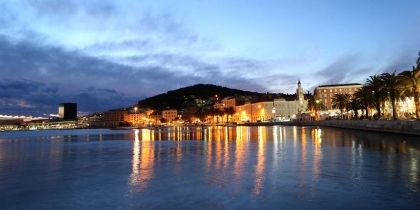 Split – Panorama dijela Splita u sumrak. Photo: Ivo Cagalj/PIXSELL