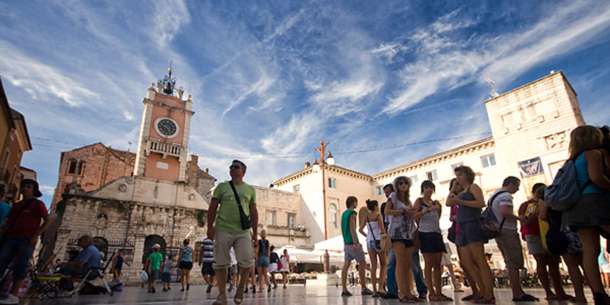 Đir po gradu 18. kolovoza 2010. Narodni trg (foto:Saša Čuka) Đir po gradu 18. kolovoza 2010. Narodni trg (foto:Saša Čuka)