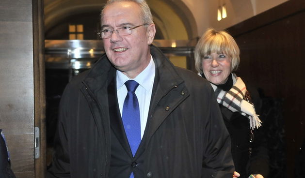 Zagreb, 21012010.
Vlada RH, predsjednica Vlade Jadranka Kosor sastala se danas s celnicima hrvatskih politickih stranaka.
Na slici: Neven Mimica i Ingrid Anticevic Marinovic nakon sastanka.
Foto: Bruno Konjevic / CROPIX
