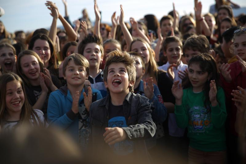 Pozdrav suncu: Snimanje spota uz “Happy” Pharrella Williamsa, Foto: Filip Brala/PIXSELL Pozdrav suncu: Snimanje spota uz “Happy” Pharrella Williamsa, Foto: Filip Brala/PIXSELL