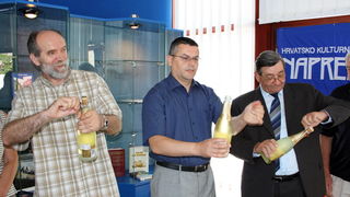 Primopredaja prostorija HKD Napredak u marini Tankerkomerc