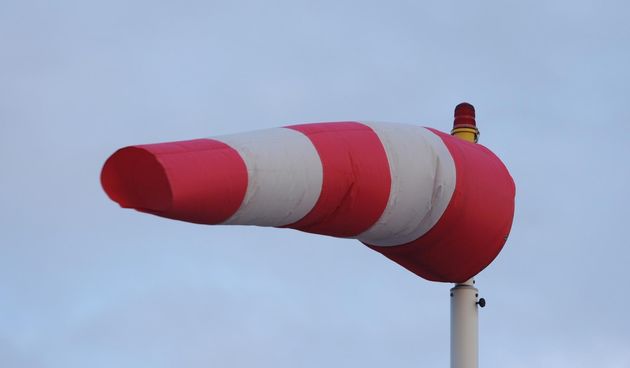 Bura, olujna bura, orkanska bura, zatvorena autocesta, zatvorena a1, Sveti Rok, Maslenica, Posedarje