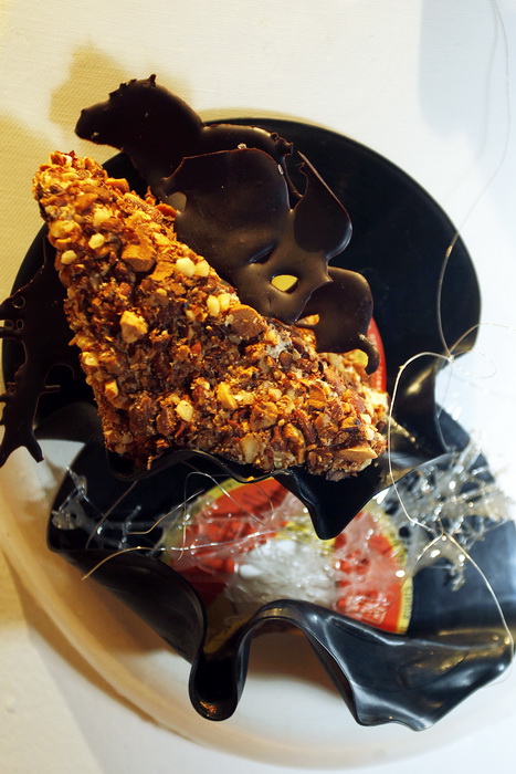 Pula, 281211.
U galeriji Makina otvorena je izlozba jestivih slastica povodom skorog otvorenja butika slastica “Skatulica by Stare Uzance” vlasnika Sandra Francula i Sanje Rakic Francula. Izlozene kolace posjetitelji su mogli kusati pa je sama izlozba nak