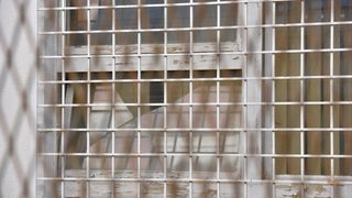 Nepoznati počinitelj bacio eksplozivnu napravu u dvorište PU Zadarske