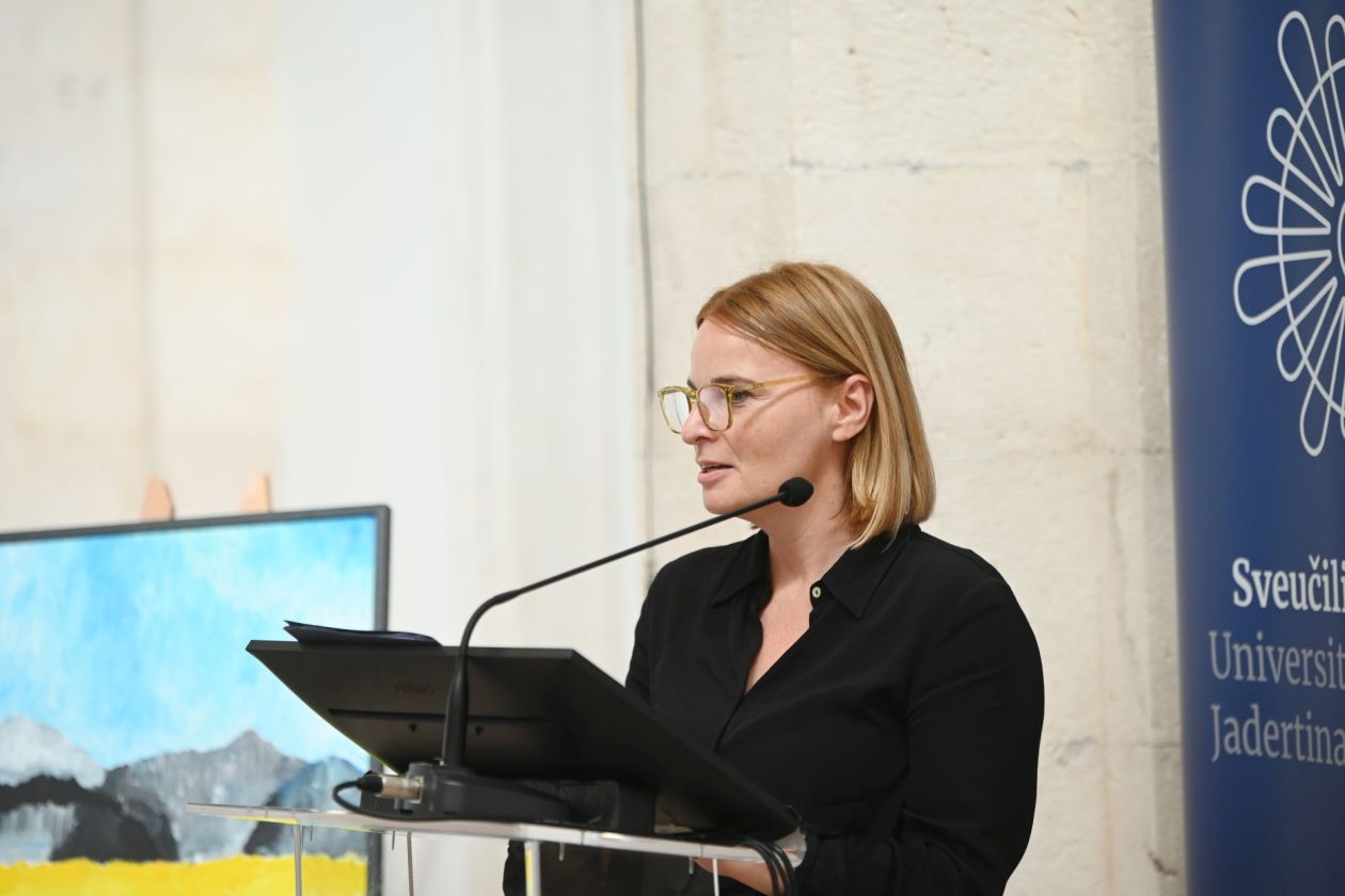 covjek je covjeku lijek (14) covjek je covjeku lijek (14)