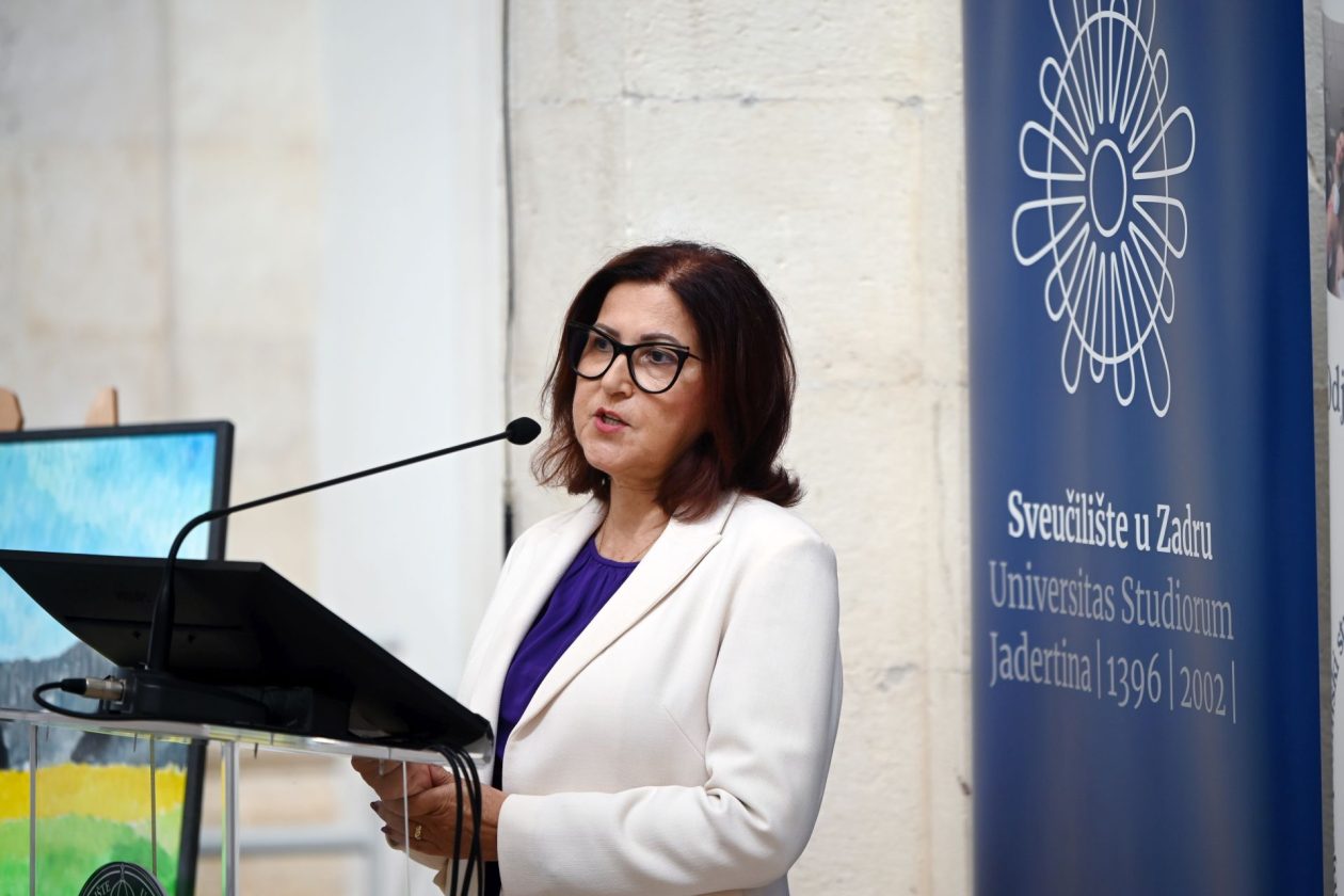 covjek je covjeku lijek (15) covjek je covjeku lijek (15)