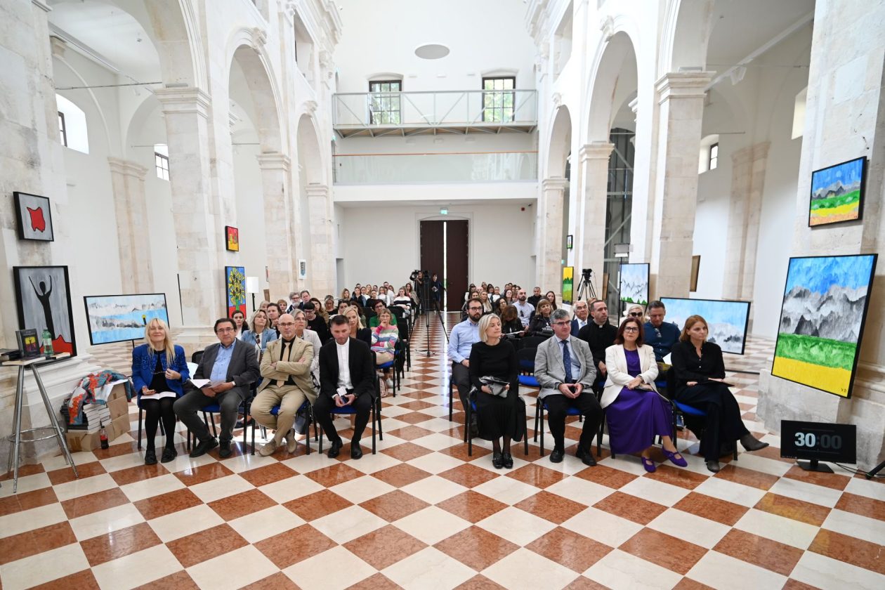 covjek je covjeku lijek (3) covjek je covjeku lijek (3)