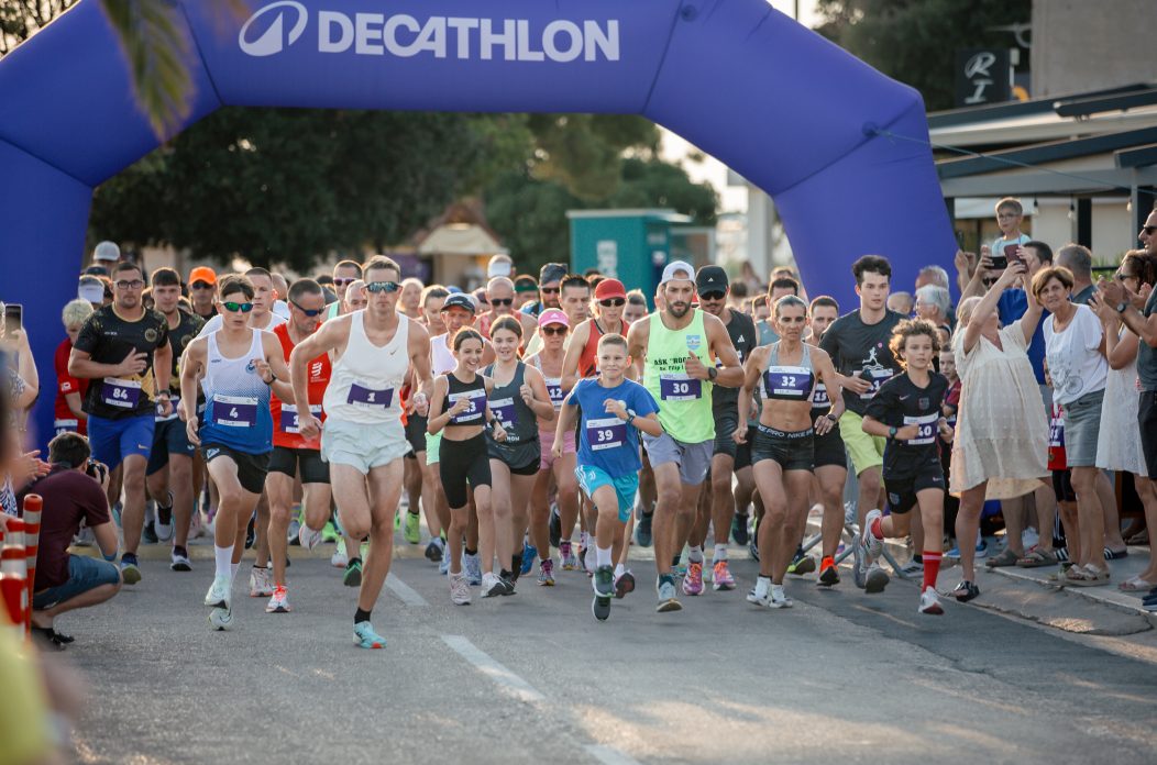 cvjetnom obalom – start utrke na filipjanskoj rivi cvjetnom obalom – start utrke na filipjanskoj rivi