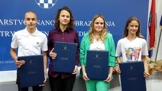 Dodijeljene su Godišnje nagrade Luka Ritz za promicanje tolerancije i škole bez nasilja Dodijeljene su Godišnje nagrade Luka Ritz za promicanje tolerancije i škole bez nasilja