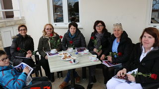 U organizaciji Općine Vir i Vir turizma virskim damama podijeljeno 400 ruža u povodu Dana žena