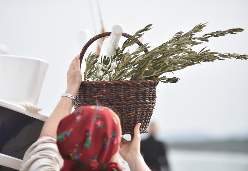 U betinskom brodogradilištu Ante Fržopa svečano je porinut novoizgrađeni tradicionalni murterski brod – leut pod imenom Orlić. Foto: Hrvoje JelavićIPIXSELL