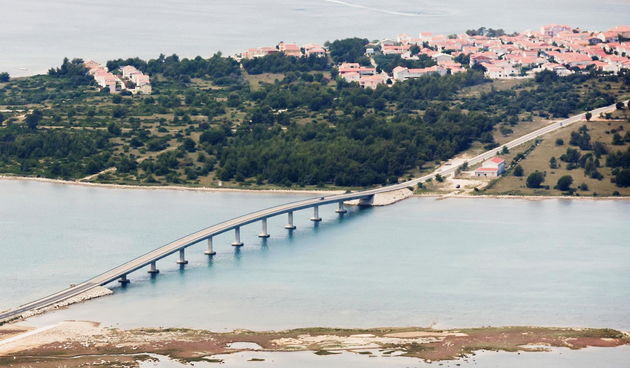 Vir, otok Vir, Virski most