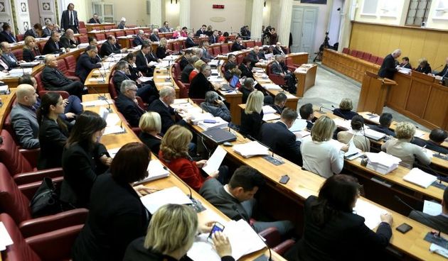 Zagreb – Glasovanjem o do sada raspravljenim tockama dnevnog reda nastavljena je 15 sjednica Sabora RH. Photo: Patrik Macek/PIXSELL Autor  Patrik Macek/PIXSELL Ključne riječi  15, Sabor RH, sjednica