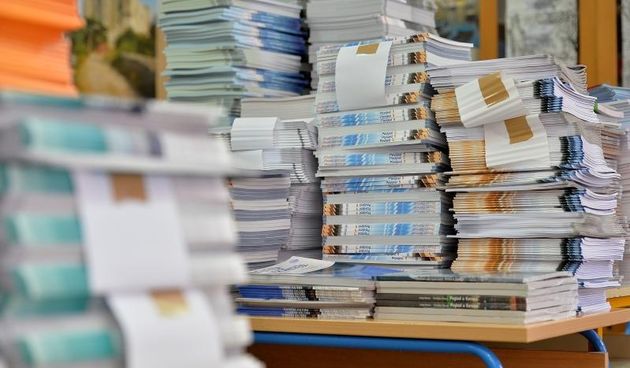 Udžbenici, knjige, 20.08.2014., Zagreb – Gradonacelnik Bandic je sa suradnicima posjetio OS Titusa Brezovackog te odrzao konferenciju za novinare povodom pocetka distribucije besplatnih udzbenika za zagrebacke osnovne skole. Photo: Marko Prpic/PIXSELL