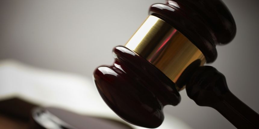 Propisi, sudnica, foto: www.brocku.ca