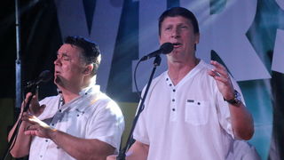 Virsko ljeto 2016: Tomislav Bralić i klapa Intrade oduševili 12 tisuća obožavatelja na virskoj rivi Virsko ljeto 2016: Tomislav Bralić i klapa Intrade oduševili 12 tisuća obožavatelja na virskoj rivi