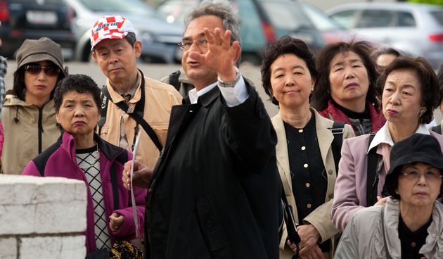 Japanski turisti u obilasku Zadra (Foto: Vladimir Ivanov/Cropix)