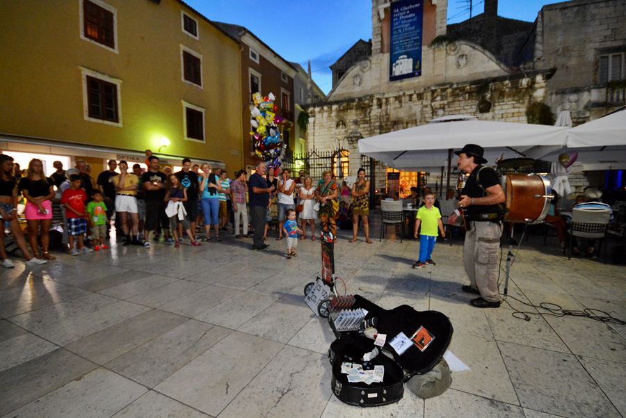 Performeri Saraswati na KalelargArt-u ; foto Iva Perinčić Performeri Saraswati na KalelargArt-u ; foto Iva Perinčić