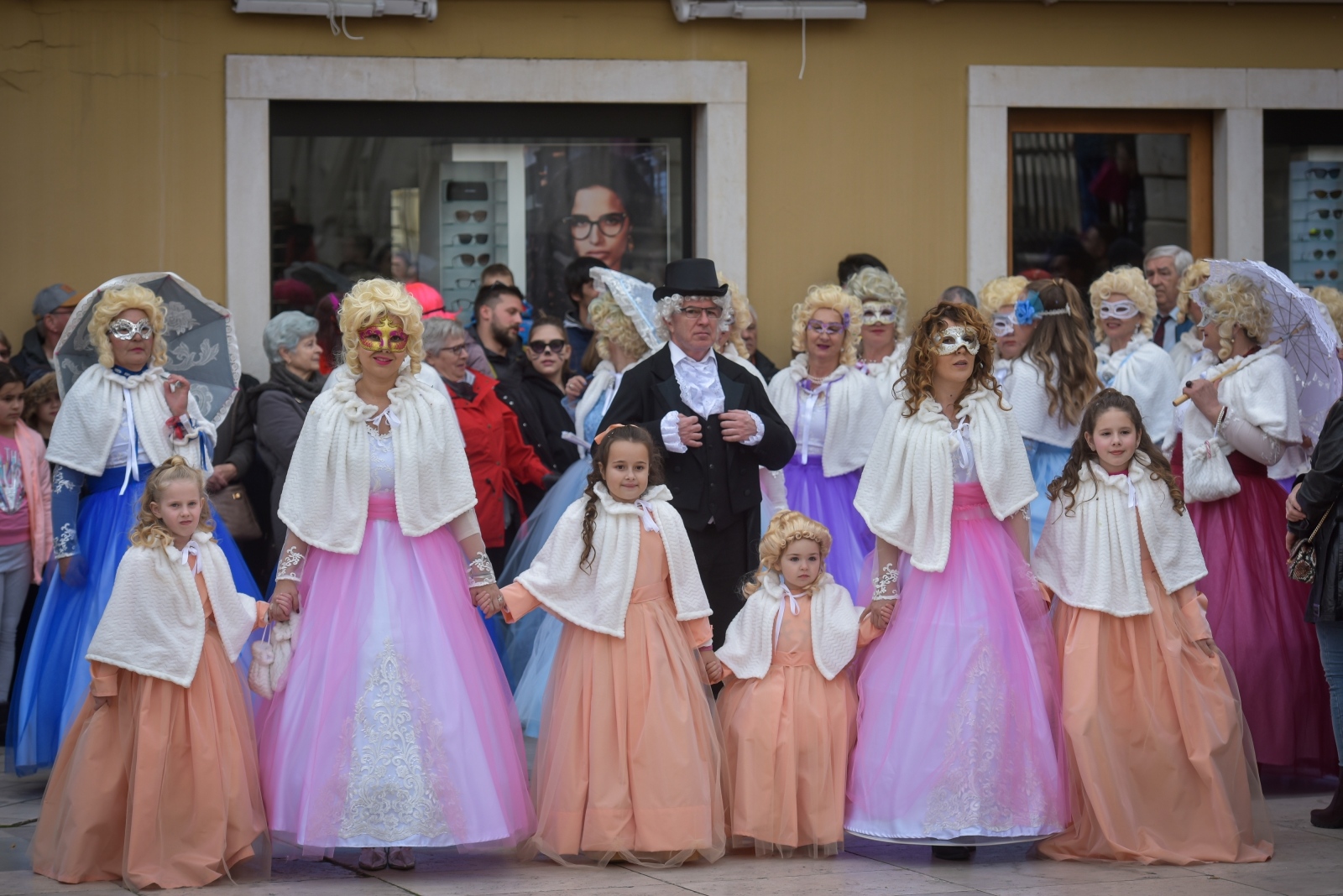 Zadarski Karneval 2020.: Povorka maskiranih skupina