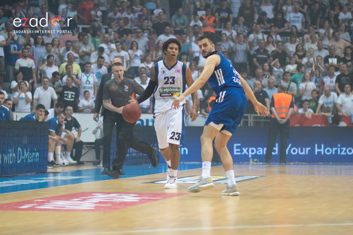 Polufinale doigravanja HT Premijer lige, 1. utakmica: KK Zadar – KK Cibona 89-78
