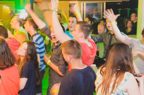 Siniša Vuco @ Hitch bar, 16.5.2015. (Foto: Ivan Toman)