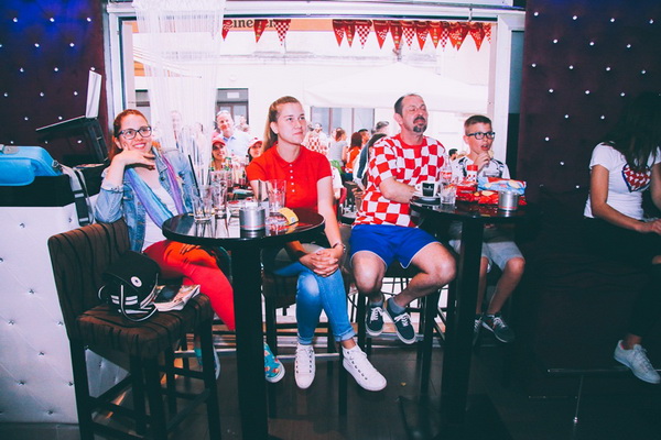 Euro 2016: Utakmica između Hrvatske i Češke gledala se u brojnim zadarskim lokalima i kafićima.