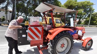 Na ljetovanje u Hrvatsku traktorom! Nijemac putovao 9 dana i prešao 1700 kilometara