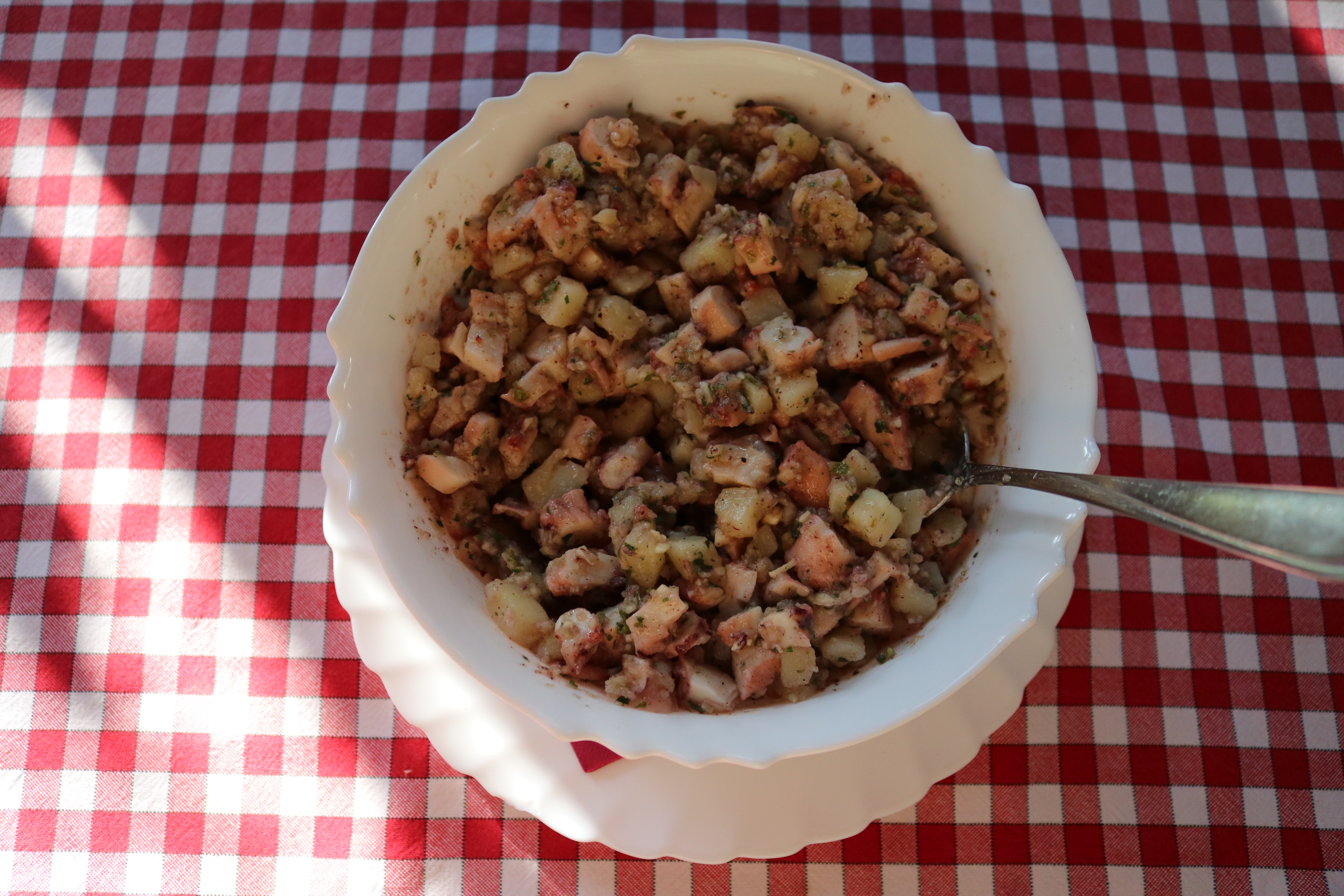 Dani izvornih tradicijskih jela privlačkih ribara i sabunjara Dani izvornih tradicijskih jela privlačkih ribara i sabunjara