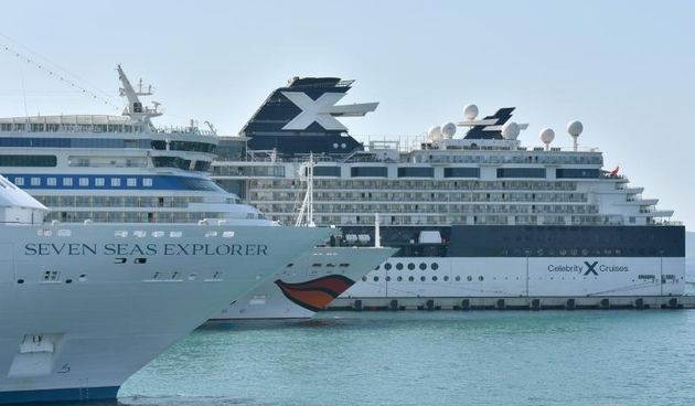 Tri megakruzera s preko 5 tisuća putnika uplovili u novu luku u Gaženici. Photo: Dino Stanin/PIXSELL