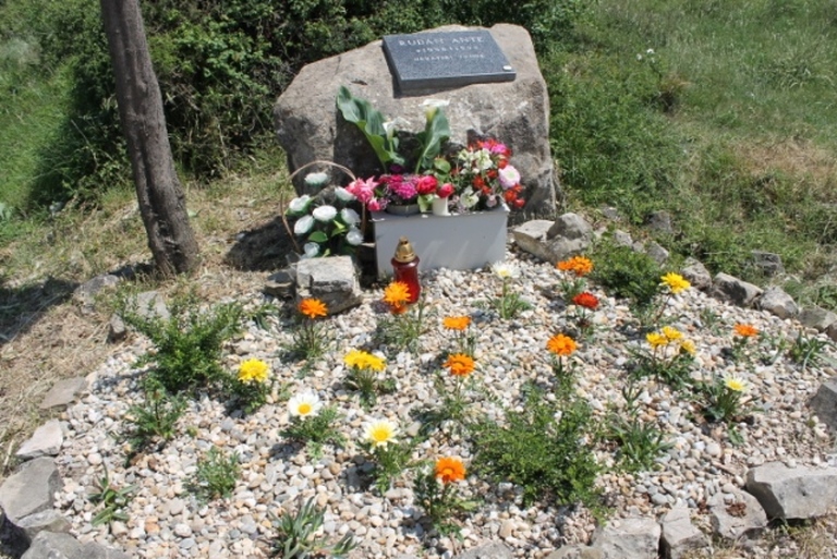 Jedan od heroja obrane Zadra u Domovinskom ratu, hrvatski branitelj, Ante Rudan dobio je danas svoju ulicu na Bilom brigu u MO Plovanija, foto: Grad Zadar