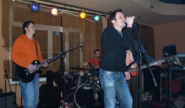 Letu štuke u Maya pub-u