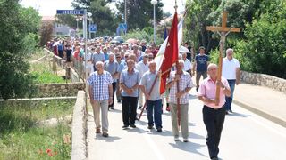 Tradicionalna procesija Tijelova ulicama Vira Tradicionalna procesija Tijelova ulicama Vira
