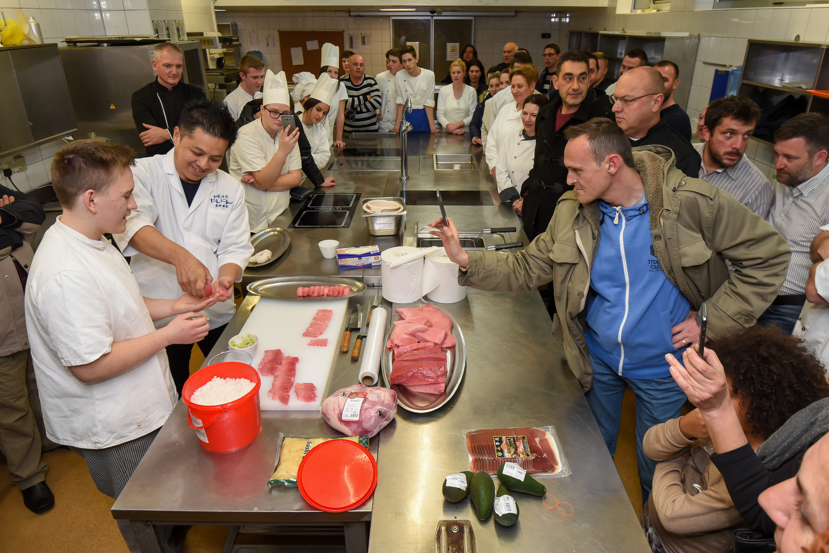 Tuna, sushi and wine radionica Tuna, sushi and wine radionica