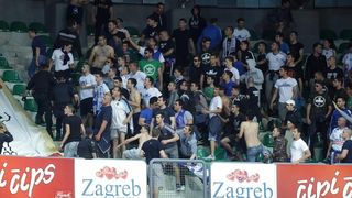 Intervencija policije na tribini s navijačima Zadra na utakmici Cibone i Zadra (80-71). Photo: Goran Stanzl/PIXSELL Intervencija policije na tribini s navijačima Zadra na utakmici Cibone i Zadra (80-71). Photo: Goran Stanzl/PIXSELL